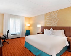 Hotel Fairfield Inn & Suites Chicago Midway Airport (Bedford Park, USA)