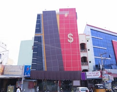 Khách sạn OYO 8828 Holidays Dollars Grand (Tirupati, Ấn Độ)