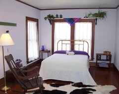 Bed & Breakfast So Dear To My Heart Bed And Breakfast (Cotter, Hoa Kỳ)