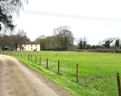 Tüm Ev/Apart Daire Meadow Farmhouse - Five Bedroom House, Sleeps 10 (East Dereham, Birleşik Krallık)