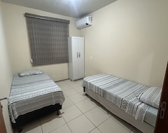 Entire House / Apartment Apto. Aconchegante Com Ar Condicionado Próximo Ao Centro (Araguari, Brazil)