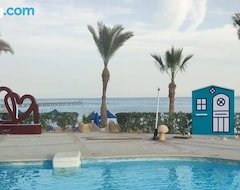 Casa/apartamento entero Chalet At Lasirena Mini Egypt Resort Ein Elsokhna Families Only (Ain El Sokhna, Egipto)