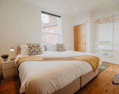 Casa/apartamento entero Contemporary Flat, Sleeps 4, Very Central, Parkingn (Northampton, Reino Unido)