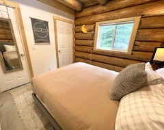 Casa/apartamento entero Modern Log Cabin Near Red Mountain And Blackjack! (Rossland, Canadá)