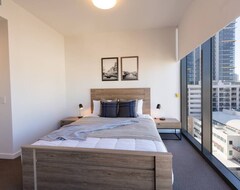 Hele huset/lejligheden Water&city View Apartment W/balcony, Parking& Wifi (Brisbane, Australien)