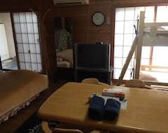 Hotelli Minshuku Narusawa Lodge (Nikko, Japani)