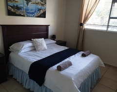 Koko talo/asunto Uvongo Lucian Blue Flag Beach Apartment (Margate, Etelä-Afrikka)