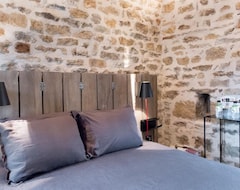 Hotel Le Domaine des Prés Verts Suites & Chambres avec Jacuzzi Privatif (Jouey, France)