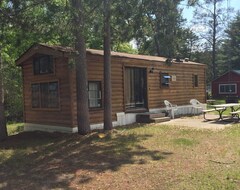 Casa/apartamento entero Affordable Cabin Minutes From The Wisconsin Dells & Castle Rock Lake (Adams, EE. UU.)