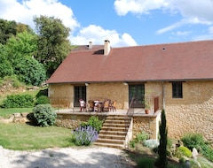 Khách sạn The Terrace Cottage Of La Blénie (Saint-Julien-de-Lampon, Pháp)