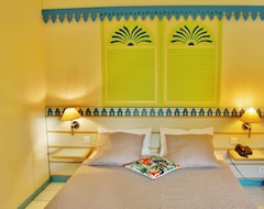 Khách sạn Studio 3 Persons, Ground Floor, In Hotel Residence With Direct Access Sea (Les Trois-Îlets, French Antilles)