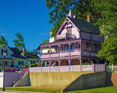 Hele huset/lejligheden Castle Rest - At The Center Of Weirs Beach (Laconia, USA)