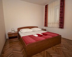 Hotel Holiday Apartment With Terrace (Medulin, Croatia)