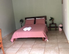 Cijela kuća/apartman Río Celeste Katira, Private Room Overlooking Green Areas (Katira, Kostarika)