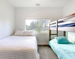 Hotel Two Bedroom, Newly Built Guesthouse In Gilbert (Gilbert, USA)