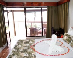 Hotel Namolevu Beach Bures Accommodation (Sigatoka, Fiji)