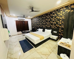Hotelli The Royals Room (Bharuch, Intia)