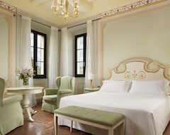 Khách sạn Relais Villa Monte Solare Wellness & Spa (Panicale, Ý)