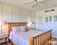 Casa/apartamento entero Spacious Satellite Beach Condo With Balcony! (Merritt Island, EE. UU.)