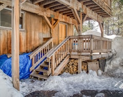 Tüm Ev/Apart Daire Rustic Home W/ A Wood Stove, Private Dry Sauna, & Two Decks W/ Forest Views! (Lakeshore, ABD)