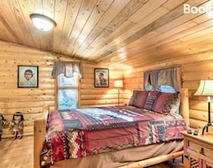 Toàn bộ căn nhà/căn hộ Smoky Mountain Rustic Log Cabin With Furnished Patio! (Cosby, Hoa Kỳ)