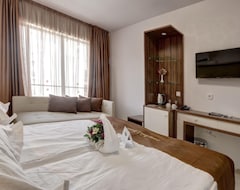 Prestige Hotel and Aquapark - All inclusive (Golden Sands, Bulgaria)