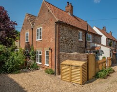Cijela kuća/apartman Ivy Cottage Is A Spacious Traditional Carrstone Property Within Walking Distance Of The Village Pub (Locking, Ujedinjeno Kraljevstvo)