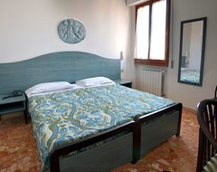 Hotel Italia (Reggello, Italy)