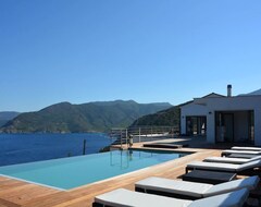 Toàn bộ căn nhà/căn hộ Architect&apos;s Villa In Cap Corse (Pino, Pháp)