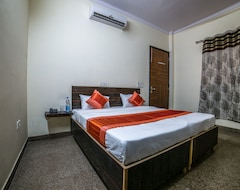 Hotel OYO 14388 UK Residency (New Delhi, Indija)