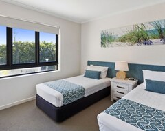 Khách sạn Sand Dunes Resort Accommodation (Marcoola, Úc)