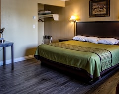 Charm Motel & Suites (Burney, USA)