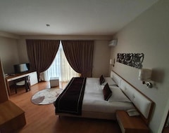 Hotel Arvi (Dıraç, Arnavutluk)