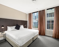 Khách sạn Melbourne City Suites (Melbourne, Úc)