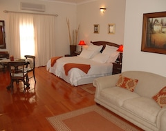 Hotel Kronenhoff Guesthouse (Kirkwood, South Africa)