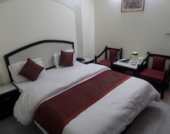 Khách sạn Hotel Doon Regency Dehradun (Dehradun, Ấn Độ)