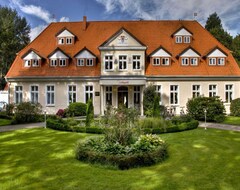 Khách sạn Double Comfort - Hotel Favorite Place, My Estate (Wiek, Đức)