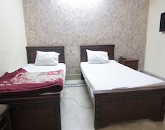 Hotel Bright (Lahore, Paquistán)