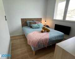 Hele huset/lejligheden Le Magnifique Spacieux - 6 Personnes - 3 Chambres Avec Sdb Privatives - Ideal Entreprise (Lens, Frankrig)