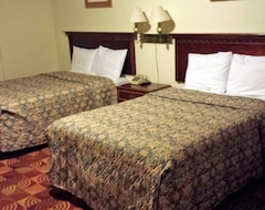 Khách sạn Red Carpet Inn & Suites New Cumberland (New Cumberland, Hoa Kỳ)