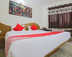 OYO 7065 Hotel Surya Palace (Colva, Hindistan)