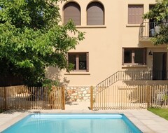 Toàn bộ căn nhà/căn hộ Beautiful Southern House With Pool In Occitania (Estagel, Pháp)