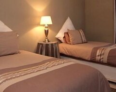 Otel A Smart Stay Apartments (Somerset West, Güney Afrika)