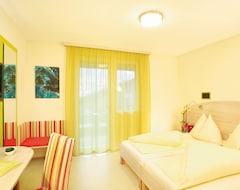 Double Room With Shower, Wc - Seminar- & Sporthotel Friends Of Nature (Spital am Pyhrn, Austria)