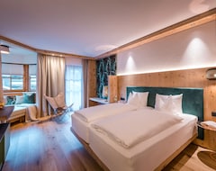 Hotelli Quality Hosts Arlberg Hotel Zur Pfeffermuhle (St. Anton am Arlberg, Itävalta)