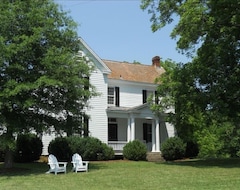Casa/apartamento entero Private Paradise - Historic 1860 Home On 650 Acre Estate - Pool, Lake, Views (Goochland, EE. UU.)