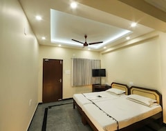 Hotel National Tourist Home (Thrissur, India)