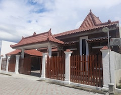 Khách sạn Capital O 93719 Homestay Omah Bidadari (Klaten, Indonesia)