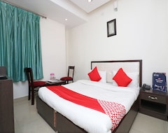 OYO 27921 Hotel Shalimar (Dehradun, India)