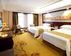 Khách sạn WeiYeNaGuoJiJiuDianShangHaiPuDongJiChangZiMaoQuDianYiMianFeiTiGongPuDongJiChangHeDiShiNiBanCheJieSong (Thượng Hải, Trung Quốc)